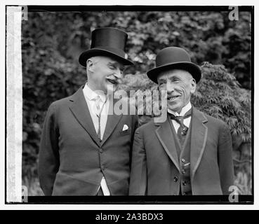 Sir Esme Howard & Rt. Hon. Wm. Morris Hughes, 5/10/24 Stock Photo