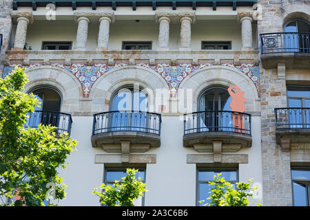 Barcelona; Passeig de Gracia, Architektur, Gaudi, Modernisme, Ausschnitt, Turm Stock Photo