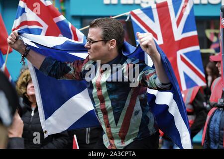 AFFG - A Force For Good - Leader Alistair McConnachie Leads the demo at AUOB Edinburgh 2019. Stock Photo