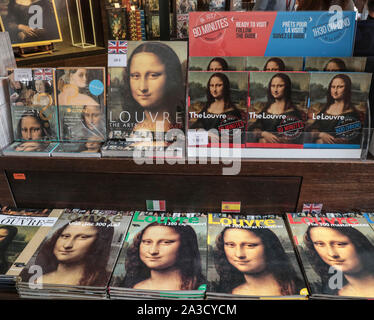 MONA  LISA WAS REINSTALLED IN HER GALLERY IN LOUVRE MUSEUM Stock Photo