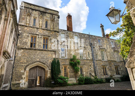 Winchester College exterior courtyard of historic building, independent boarding school, British public school in Winchester, Hampshire, England Stock Photo