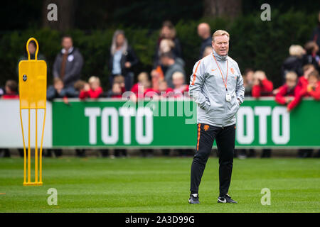 Zeist, Netherlands. 7th October, 2019. ZEIST, training Dutch team, Nederlands Elftal, football, season 2019-2020, 07-10-2019, KNVB Campus, Ronald Koeman Credit: Pro Shots/Alamy Live News Stock Photo