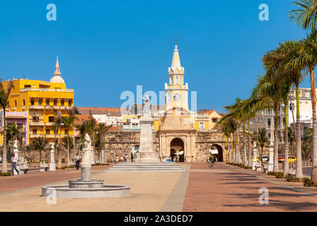 Avenue leading to the Puerta del Reloj, Cartagena de Indias, Colombia Stock Photo