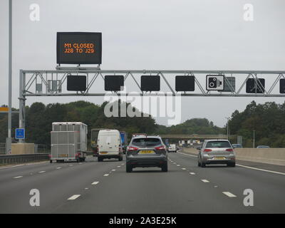 M1 Motorway Sign Northbound Stock Photo - Alamy