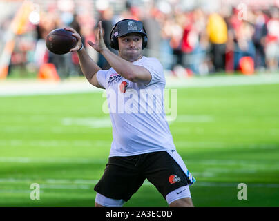 Santa Clara, CA. 7th Oct, 2019. Cleveland Browns quarterback Baker Mayfield (6) prior to the NFL football game between the Pittsburg Steelers and the San Francisco 49ers at Levi's Stadium in Santa Clara, CA. The 49ers defeated the Steelers 24-20. Damon Tarver/Cal Sport Media/Alamy Live News Stock Photo