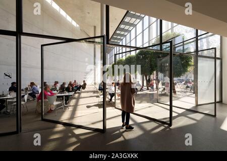 Germany, Bavaria, Munich, Modern Art Pinacotheca (Pinakothek der Moderne) inaugurated in 2002 by the architect Stefan Braunfels Stock Photo