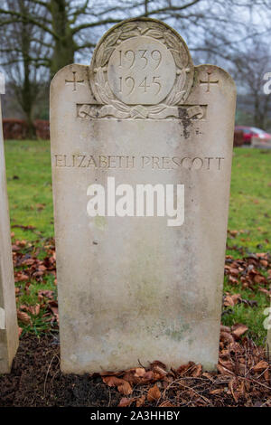 The 1939-1945 Bath Air Raid Grave of Elizabeth Prescott at Haycombe Cemetery, Bath, England Stock Photo