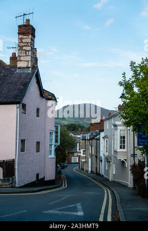 Moel Eithinen seen down a narrow street in Ruthin, North Wales Stock Photo