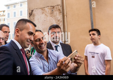 Roma, Roma, Italy. 8th Oct, 2019. The Minister of Foreing Affairs of Italy and leader of the 5 Stars Movement, Luigi di Maio, outside Montecitorio after the approval of the cut of the number of representatives in the country's upper and lower houses from a whopping 945 to 600. Credit: Matteo Trevisan/ZUMA Wire/Alamy Live News Stock Photo