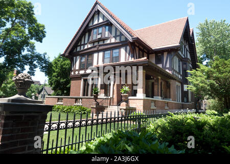 Classic mansion found in the Regentrified Cathedral Hill neighborhood. St Paul Minnesota MN USA Stock Photo