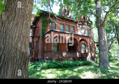 Regentrified Cathedral Hill neighborhood mansion. St Paul Minnesota MN USA Stock Photo