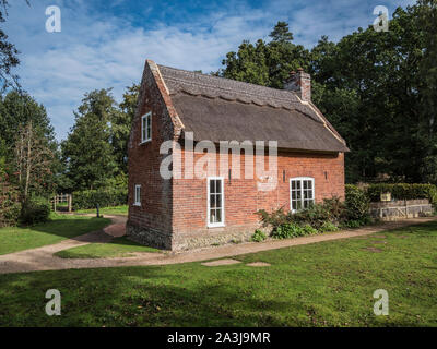 The charming Victorian era Marshmans Toad Hole Cottage near Ludham on the Norfolk Broads Stock Photo