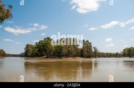 Murray River at Boundary Bend, northwest Victoria, Australia Stock Photo