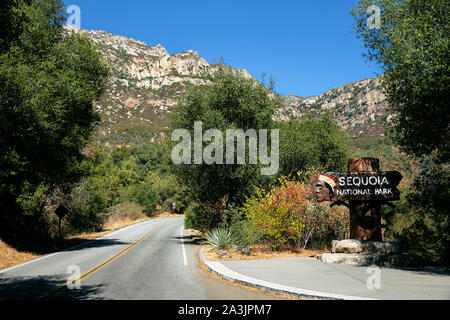 A view of The Ash Mountain Entrance Sign at Sequoia National Park. It was constructed in 1935 by Civilian Conservation Corps craftsmen from blocks of Stock Photo