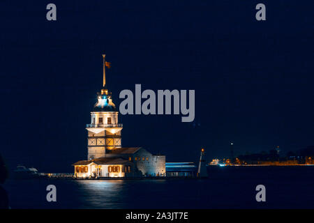 Maiden's Tower (aka Kiz Kulesi) in Istanbul at night Stock Photo