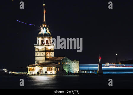 Maiden's Tower (aka Kiz Kulesi) in Istanbul at night Stock Photo