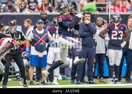 Houston, TX, USA. 6th Oct, 2019. Houston Texans wide receiver Will Fuller (15) makes a catch during the 2nd quarter of an NFL football game between the Houston Texans and the Atlanta Falcons at NRG Stadium in Houston, TX. The Texans won the game 53 to 32.Trask Smith/CSM/Alamy Live News Stock Photo