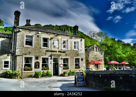 Stubbing Wharf Pub, Rochdale Canal, Hebden Bridge, Pennines, Calderdale, Yorkshire Stock Photo