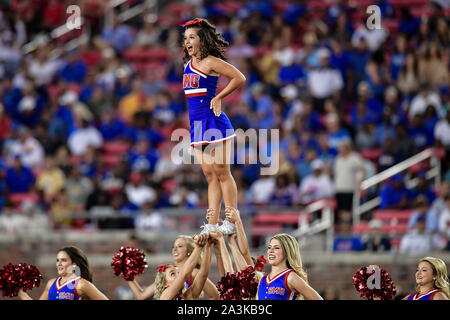 SMU Mustang Cheerleaders during an NCAA Football game between the Tulsa Golden Hurricanes and SMU Mustangs at the Gerald J. Ford Stadium in Dallas, Texas, Oct. 5th, 2019.(Manny Flores/Cal Sport Media) Stock Photo