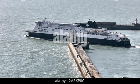 The Port of Dover is the cross-channel port situated in Dover, Kent, south-east England. It is the nearest English port to France. Stock Photo