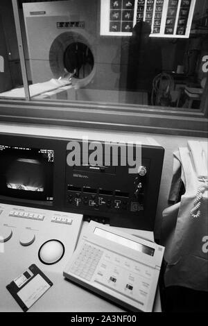 Archives 90ies: New scanner at Hotel-Dieu Hospital, Lyon, France Stock Photo