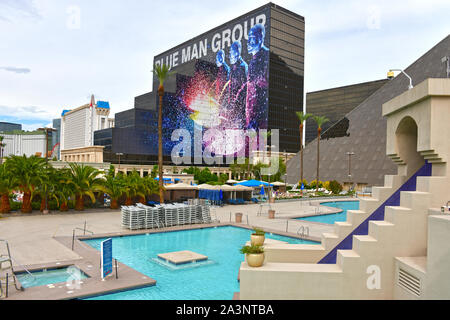 Pools & Cabanas At Luxor Las Vegas NV, USA 10-01-18 This oasis features four large sections of pool area totaling 19,000 square feet. Stock Photo