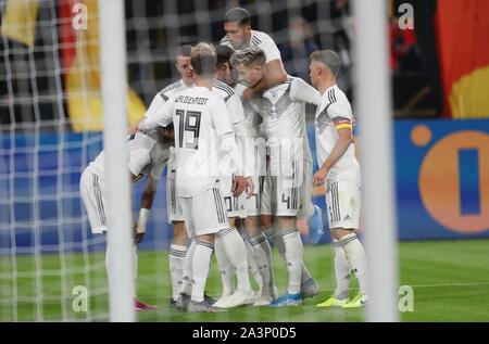 Dortmund, Germany. 09th Oct, 2019. firo: 09.10.2019 Football, 2019/2020 Landerspiel: National Team Germany - Argentina goal to jubilation 1: 0 by Serge Gnabry Jugeltraube on top Can | usage worldwide Credit: dpa/Alamy Live News Stock Photo