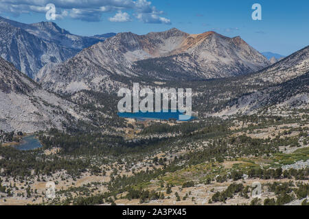 Kearsarge Pass (11,760ft) in the Sierra Nevada of California. Overlooking Kings canyon NP and the Kearsarge lakes with bullfrog lake in background Stock Photo