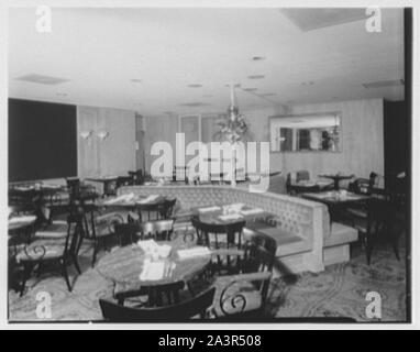 Stouffer's restaurant, Lancaster Ave., Philadelphia Stock Photo - Alamy