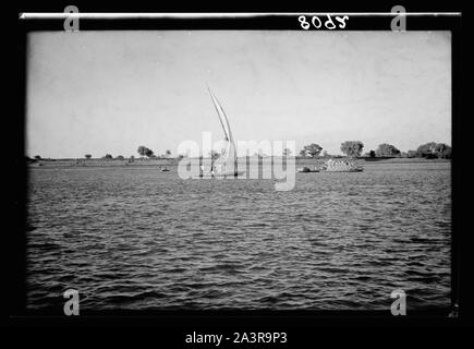 Sudan. Khartoum. Native craft on the Blue Nile Stock Photo