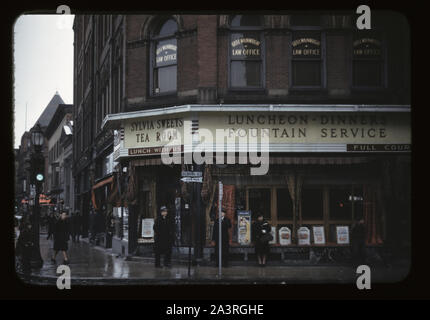 Sylvia Sweets Tea Room, corner of School and Main streets, Brockton, Mass. Stock Photo