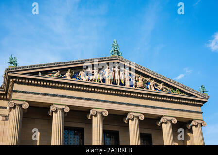 Philadelphia Museum Art, view of the neoclassical pediment above the portico of the east wing of the Philadelphia Museum Of Art, Pennsylvania, USA