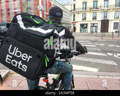 Uber Eats meal deliverer, Lyon, France Stock Photo