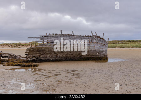 Bad Eddie, Cara Na Mara, Bun Beg shipwreck, Wild Atlantic Way, Gweedore, County Donegal, Ireland Stock Photo