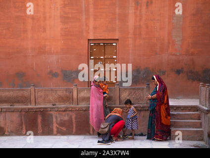 Indian family in Junagarh fort, Rajasthan, Bikaner, India Stock Photo