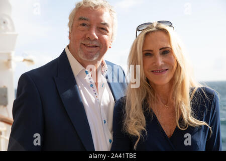 John Virgo with his wife Rosie Ries onboard Arcadia Stock Photo