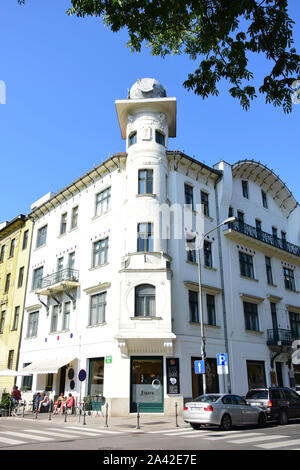 Cuden House (Secessionist building), Cigaltova ulica, Ljubljana, Slovenia Stock Photo