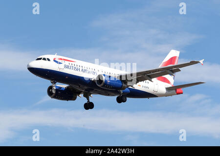Airbus A319 - MSN 1082 - G-EUPA Airline British Airways coming down to land at London Heathrow Airport in the United Kingdom Stock Photo