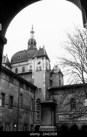 Archives 90ies: Hotel-Dieu Hospital, Lyon, France Stock Photo