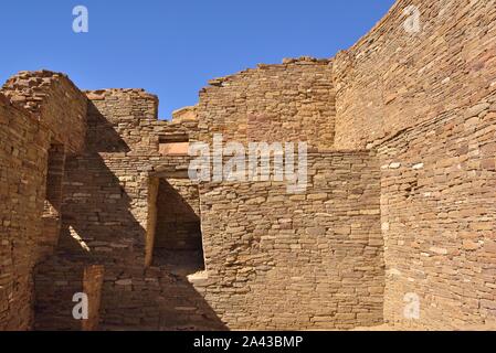 Doors and windows, Inside a Multi-level East Room Block, Pueblo Bonito (850-1250s), Chaco Canyon, NM 190912 61378 Stock Photo