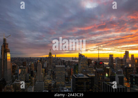 New York, USA. 10th Oct, 2019. Photo taken from Top of the Rock at Rockefeller Center shows the view of Manhattan, New York, the United States, on Oct. 10, 2019. Credit: Li Muzi/Xinhua/Alamy Live News Stock Photo