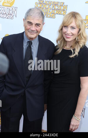 ***FILE PHOTO*** Actor Robert Forster Has Passed Away at the age of 78. BURBANK, CA - JUNE 27: Robert Forster at the 40th Annual Saturn Awards at The Castaway in Burbank, California on June 26, 2014. Credit: mpi86/MediaPunch Stock Photo