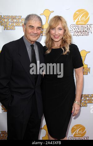 ***FILE PHOTO*** Actor Robert Forster Has Passed Away at the age of 78. BURBANK, CA - June 26: Robert Forster at the 40th Annual Saturn Awards, The Castaway, Burbank, June 26, 2014. Credit: Janice Ogata/MediaPunch Stock Photo