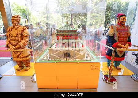 lego piece store