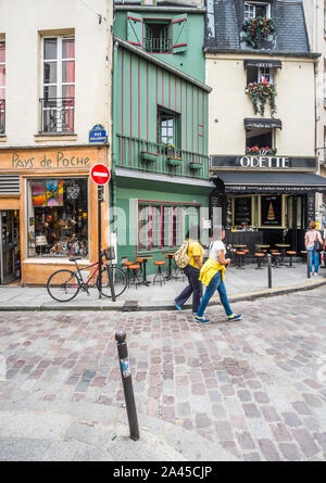 street scene, 5th district, rue galande Stock Photo