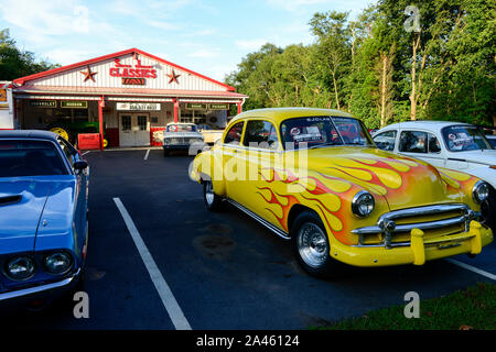 USA, New Jersey, classic car dealer and service, Chevrolet 1950 Stock Photo