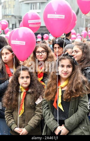 Vienna, Austria. 12th Oct, 2019. Conservative abortion protesters demonstrate again on Saturday, October 12, 2019 in Vienna for the tightening of the 'deadlines regulation'. The 'march for life' is supported by the Archdiocese of Vienna.  Franz Perc / Alamy Live News Stock Photo