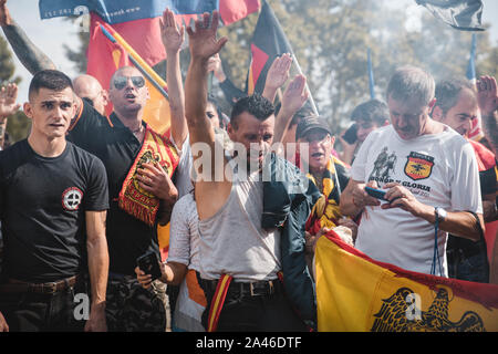 Fascistas se concentran en Barcelona el 12 de Octubre. Stock Photo