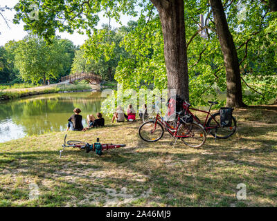 Time out in Leipzig, Clara Zetkin Park in summer Stock Photo