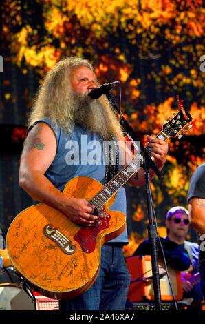 Jamey Johnson, a famous and talented American country singer and songwriter from Nashville, TN, performing at Farm Aid, in East Troy, Wisconsin, USA Stock Photo